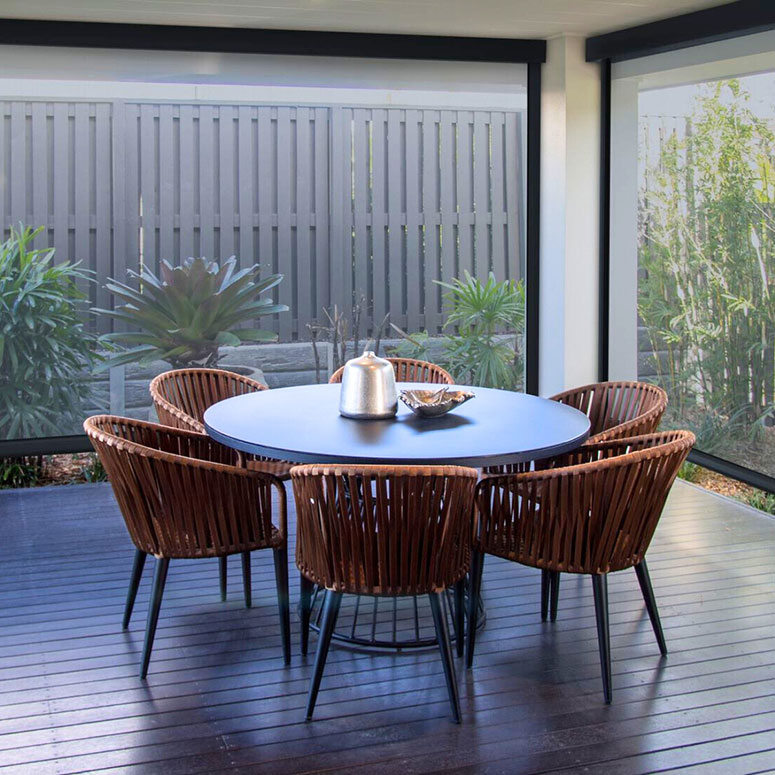 Outdoor blinds